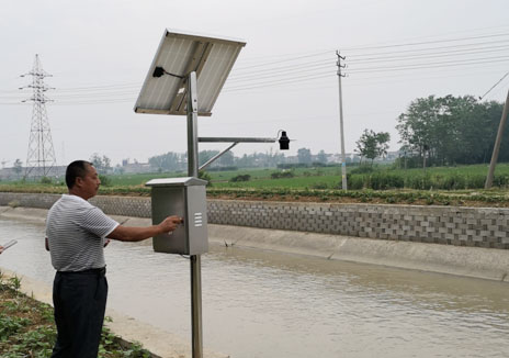 水利项目使用超声波明渠流量计测量河道流量